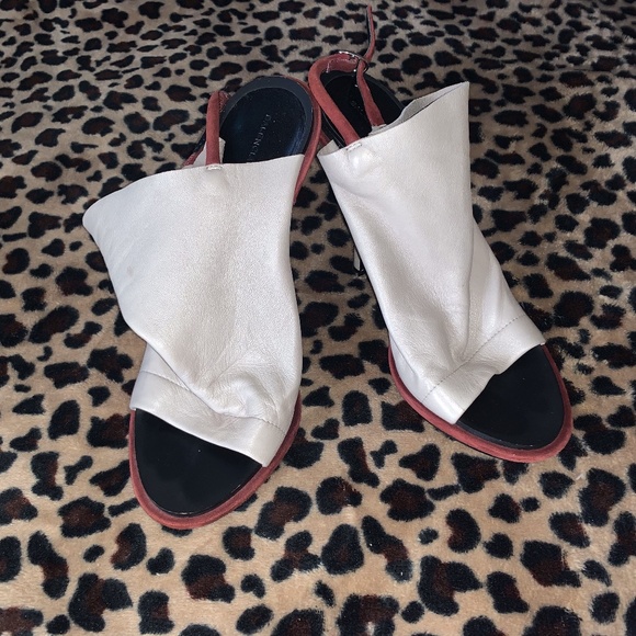 Vintage Balenciaga Heels - Picture 1 of 3